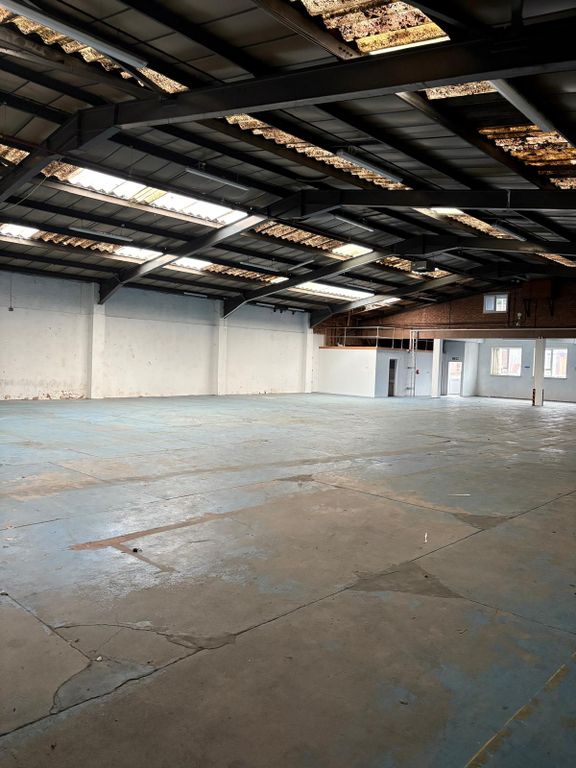 Property photo 3 of 6