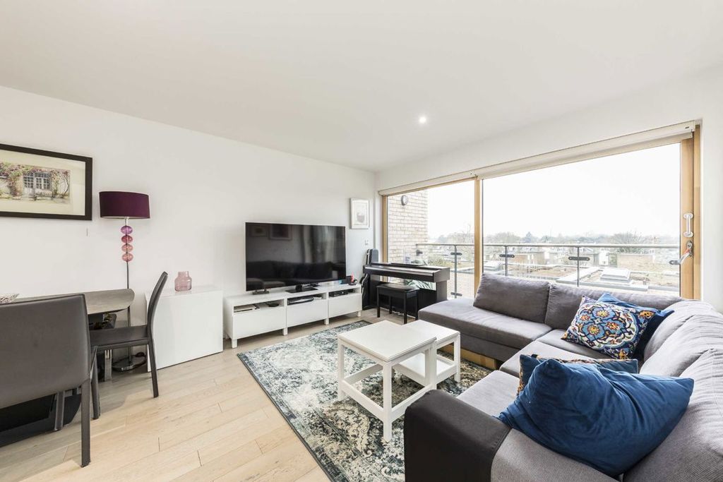 Property photo 2 of 5