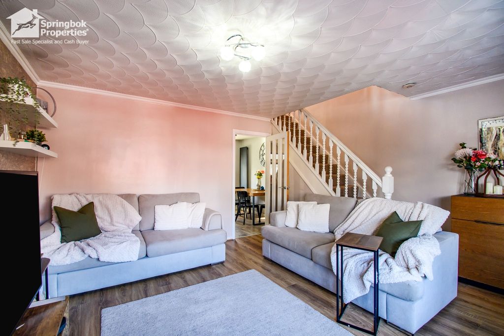 Property photo 3 of 18 Image 2