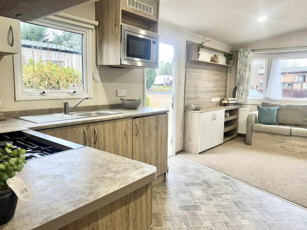 Property photo 3 of 8 Abi Trieste 2021 Car0064628 125412084.Jpeg