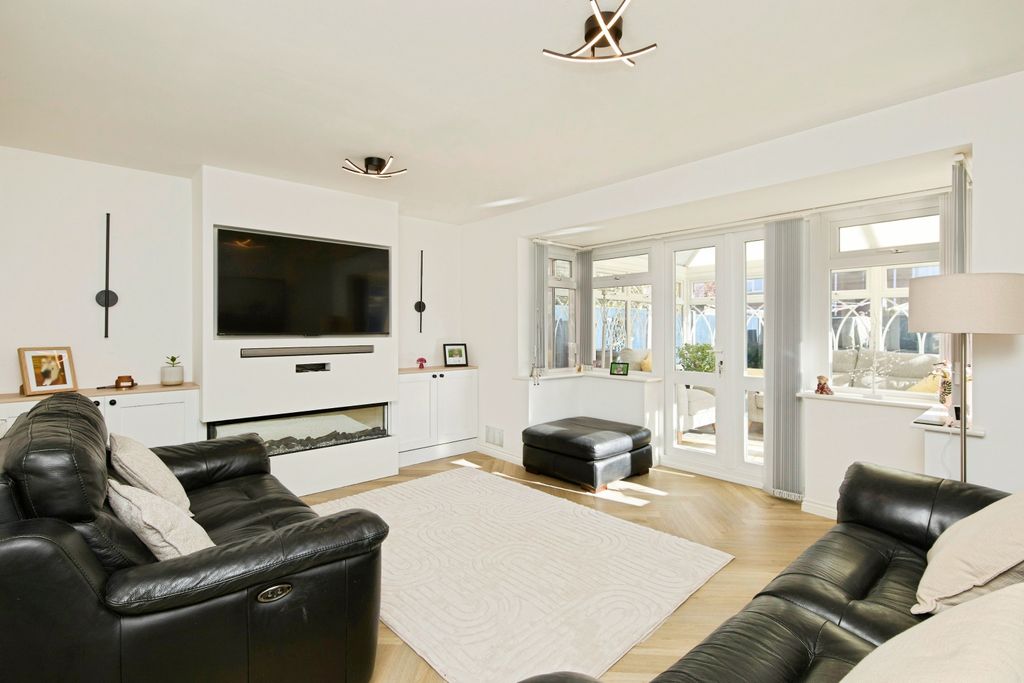 Property photo 2 of 20 Img_5426