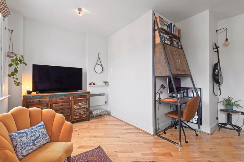 Property photo 2 of 24 Photo 3