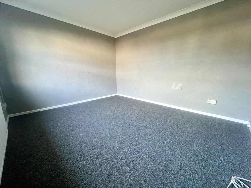 Property photo 2 of 16 Picture No. 37