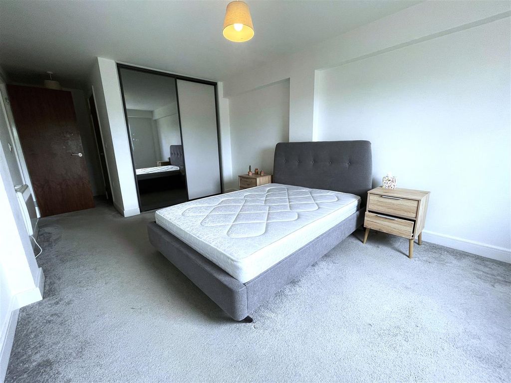 Property photo 2 of 10 3Ea9A2B4-61A5-412E-949d-5Fc25A036674.Jpg