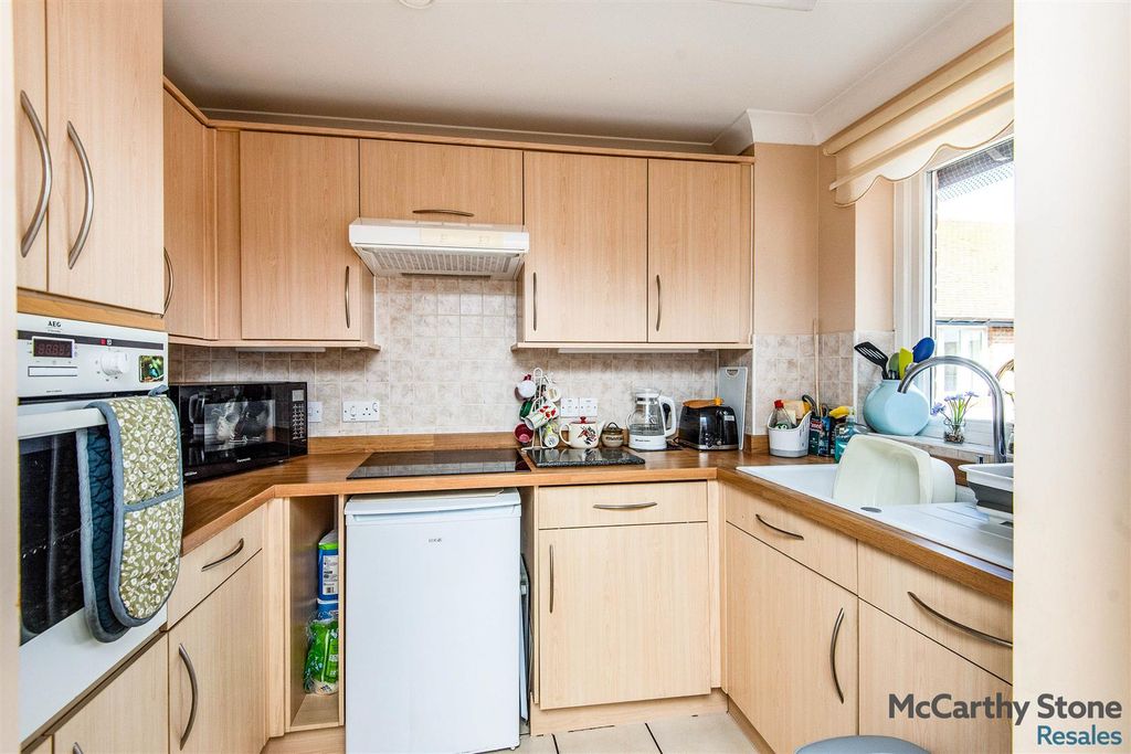 Additional image 5 of 2 bed flat for saleCaen Stone Court, Queen Street, Arundel BN18