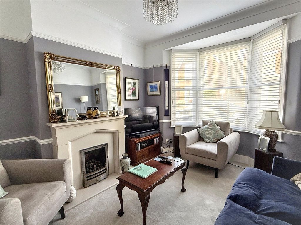 Property photo 2 of 17 Picture No. 28