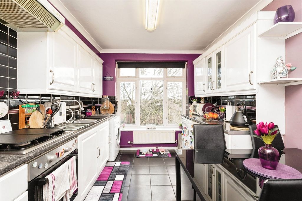Property photo 2 of 17 Photography