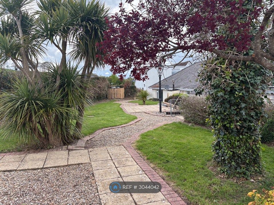 Property photo 3 of 13