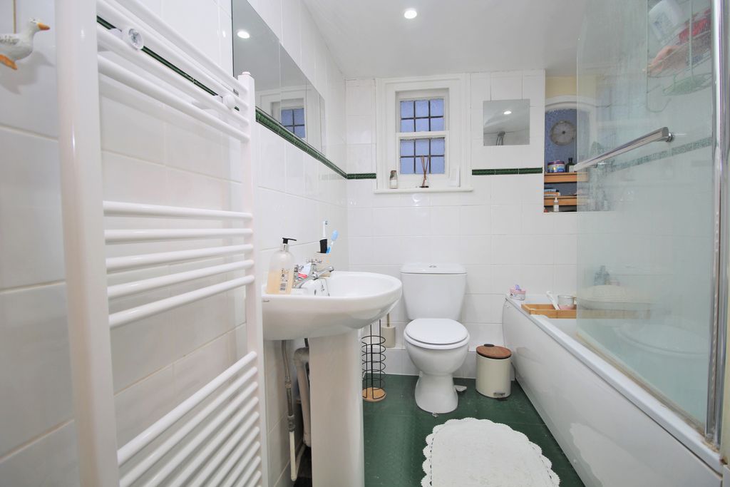 Additional image 7 of 2 bed flat for saleBrunswick Terrace, Hove BN3