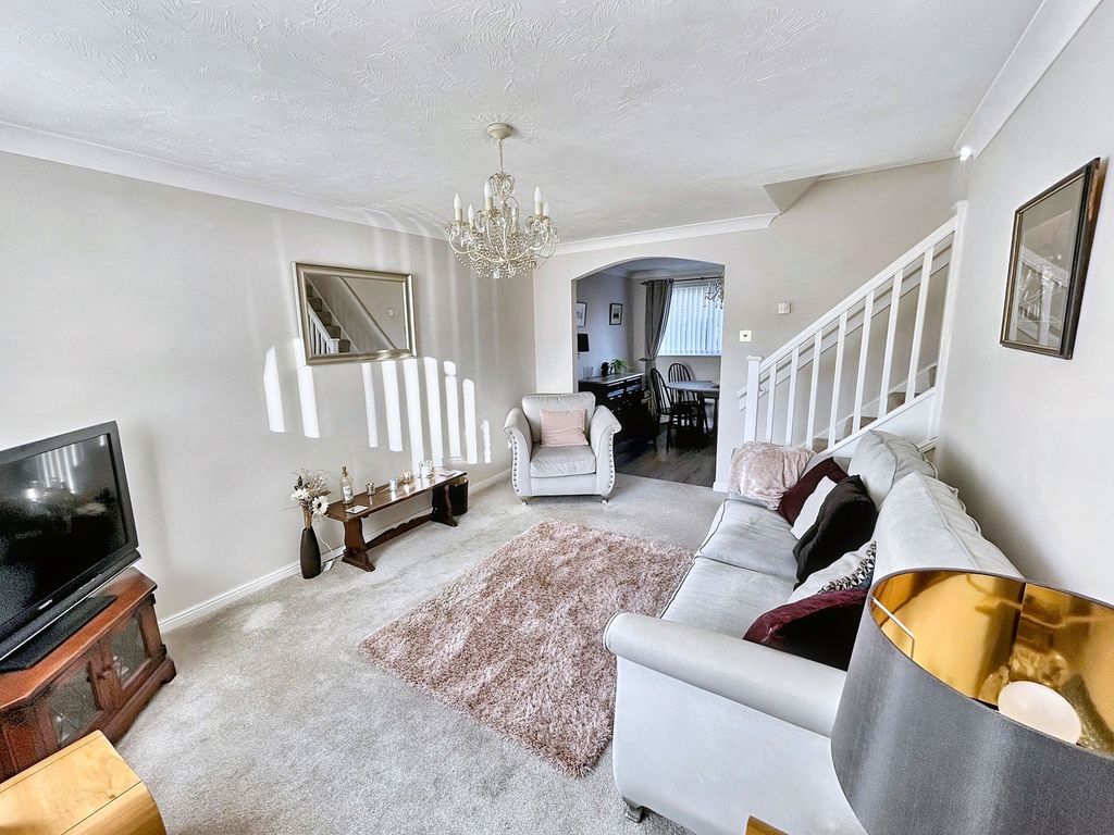 Property photo 3 of 19