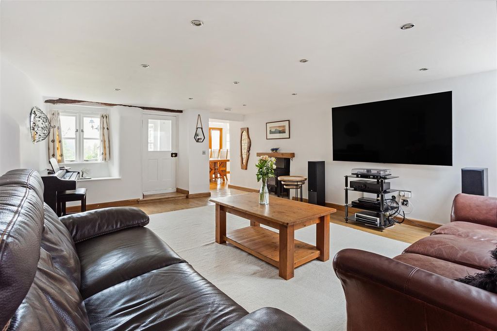 Property photo 2 of 29 70979_Updown Cottag - (2).Jpg