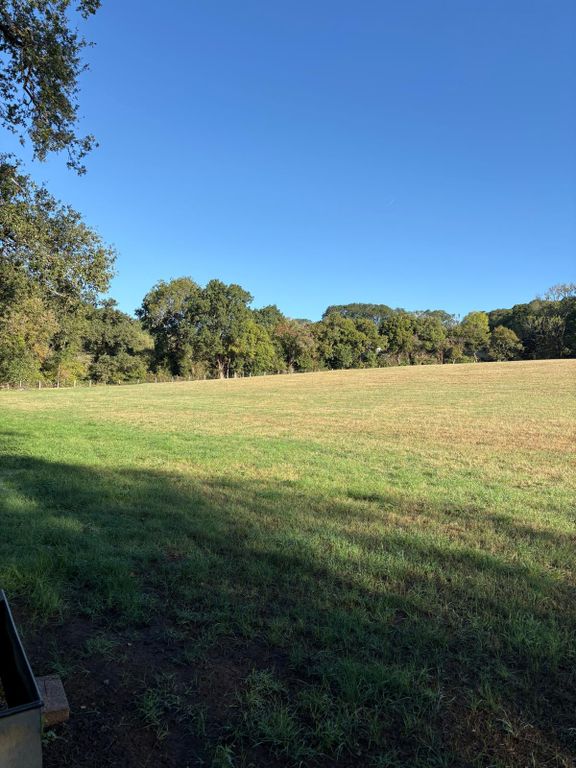 Property photo 1 of 4