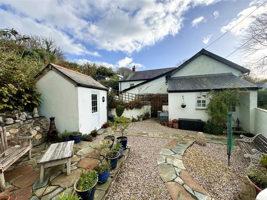 Property photo 3 of 15 The Cottage