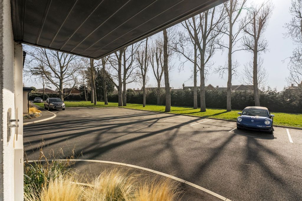 Property photo 3 of 21