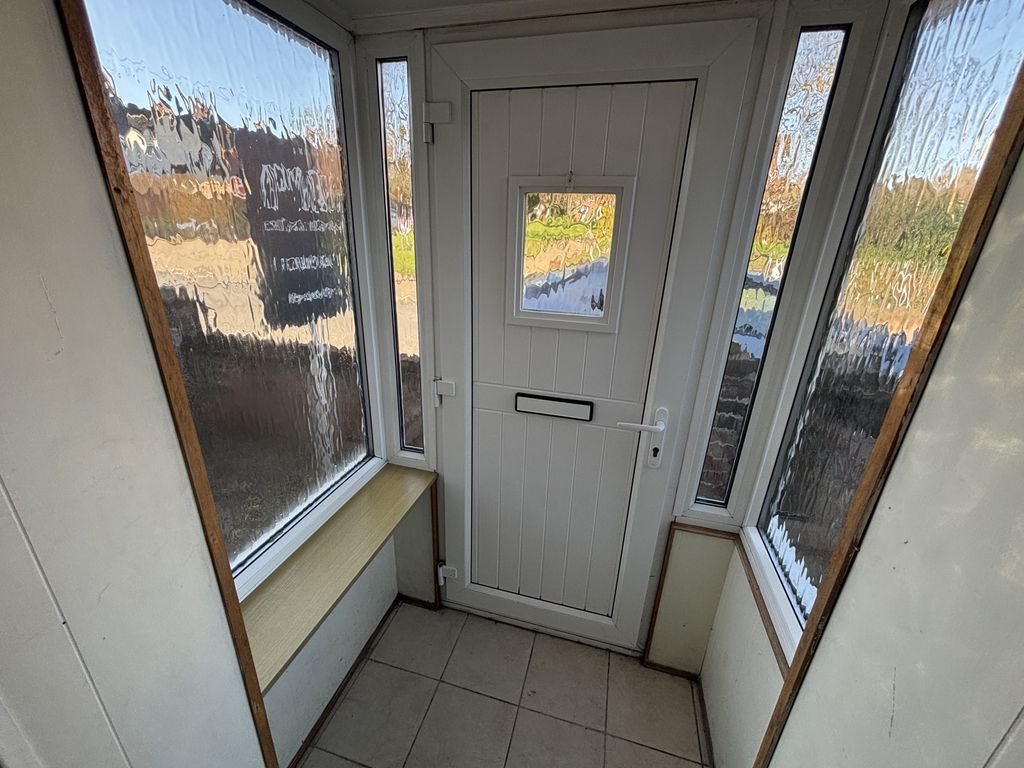 Property photo 2 of 11 Entrance Porch