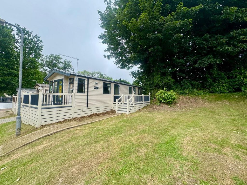 Property photo 1 of 6 Car0063636 - Static Caravan