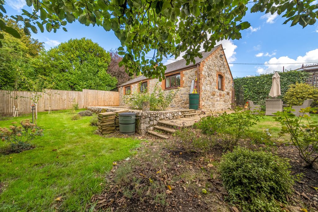 Property photo 3 of 16