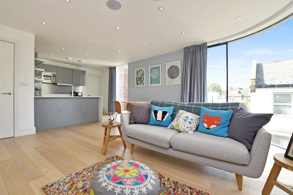 Property photo 2 of 7 2