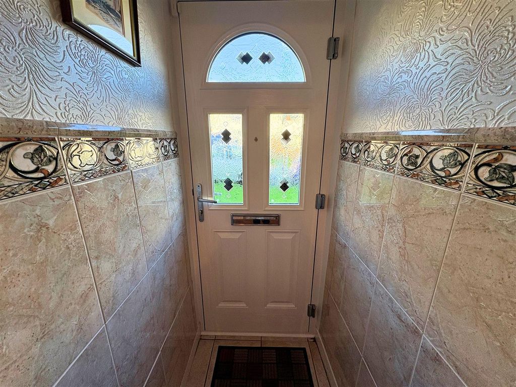 Property photo 3 of 25 Porch (Edit).Jpg