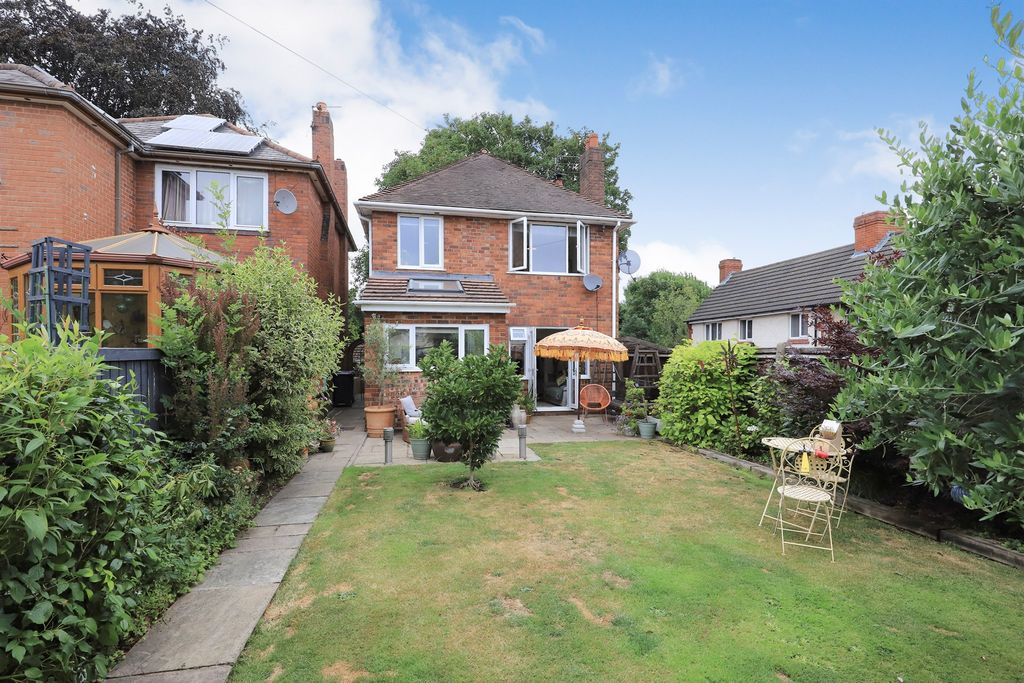 Property photo 2 of 18