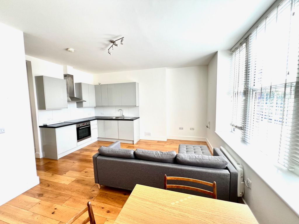 Property photo 2 of 10