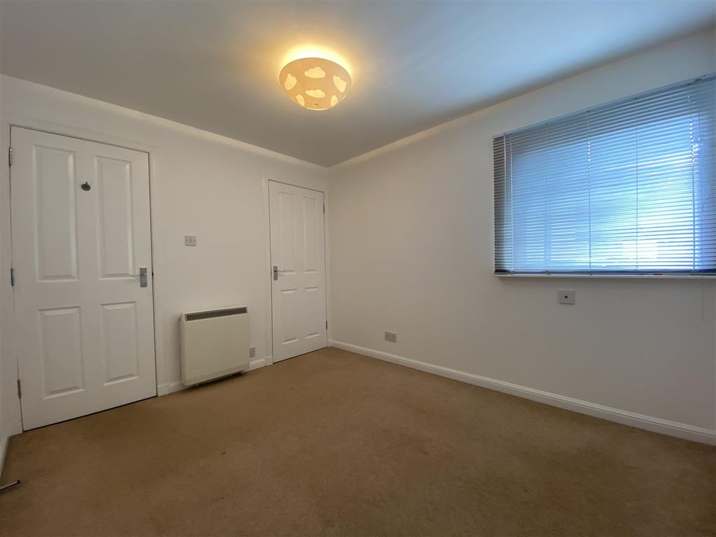 Additional image 10 of 2 bed flat to rentKings Court, South William St, Perth PH2