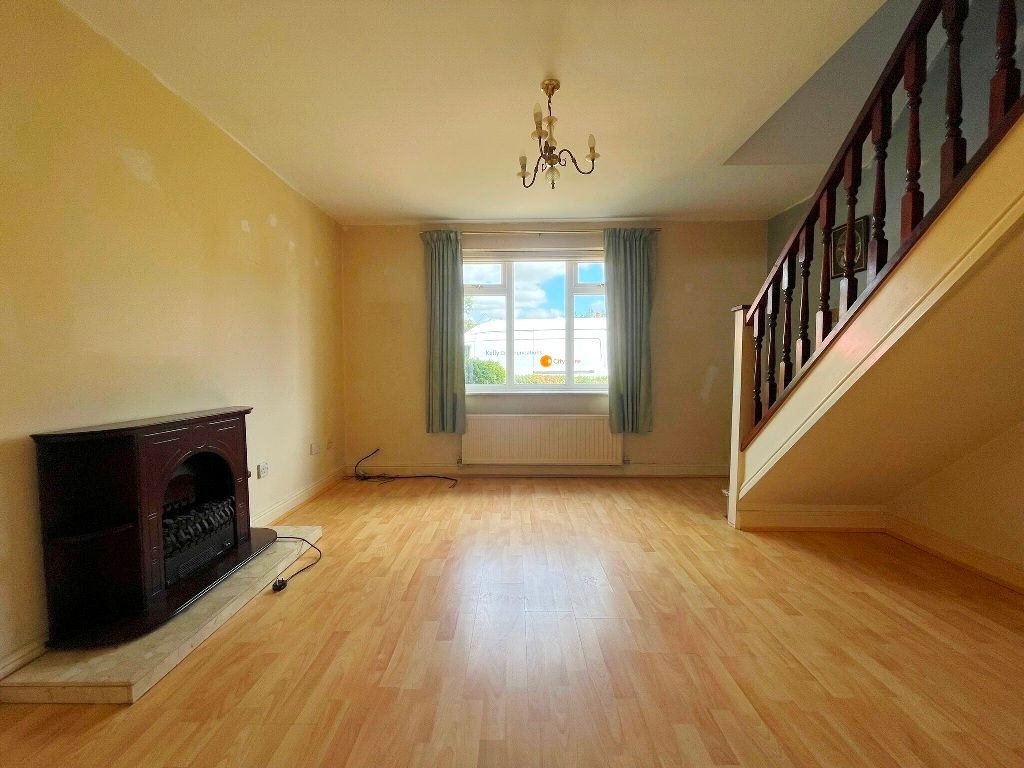 Property photo 2 of 13 Sitting Room