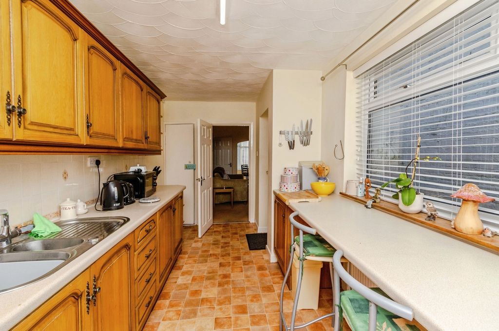 Property photo 3 of 20 Pbox-Img.Jpg