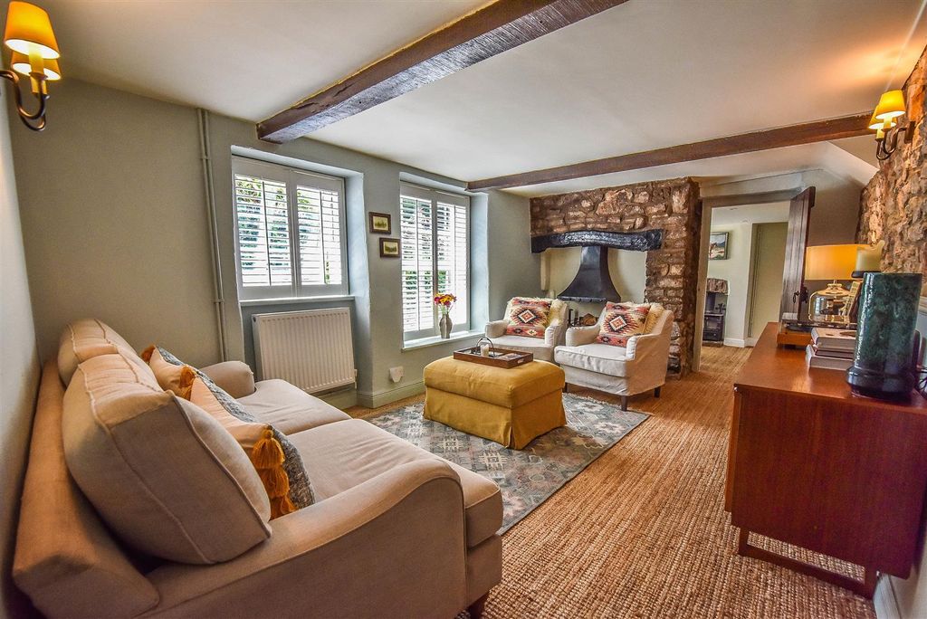 Property photo 2 of 30 Cp4_9054-2.Jpg