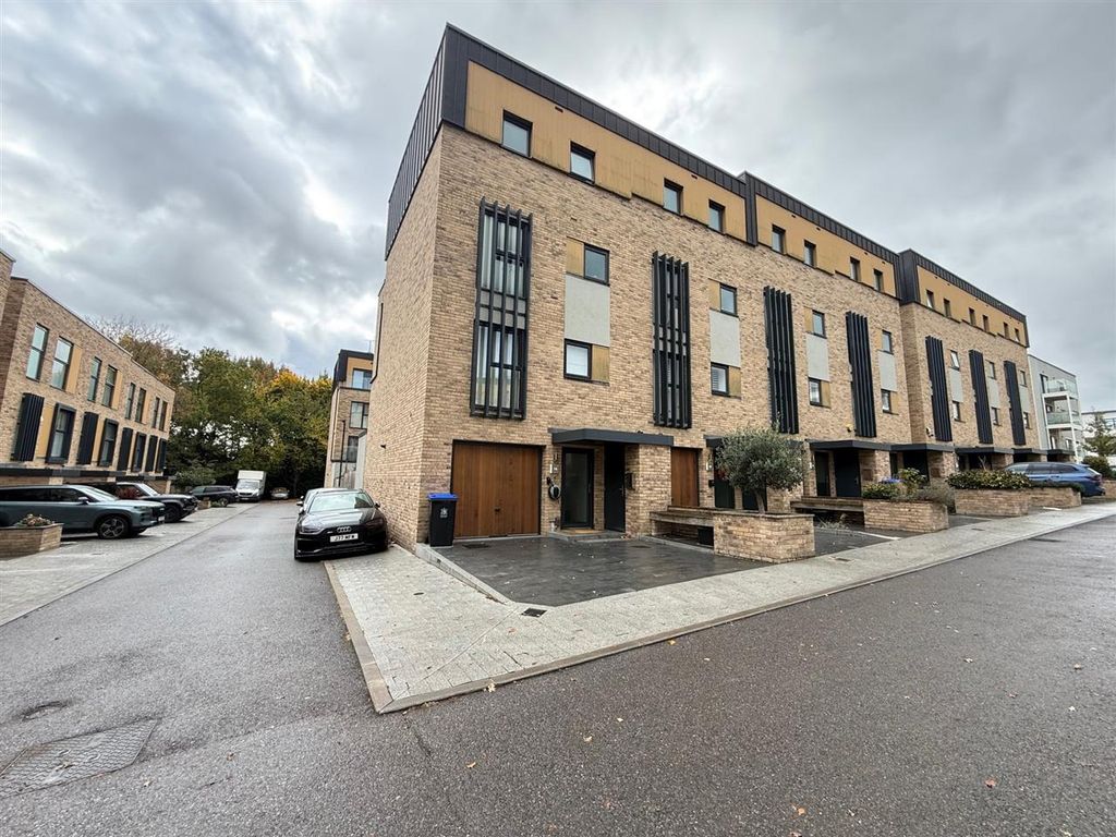 Property photo 1 of 12 Main Picture