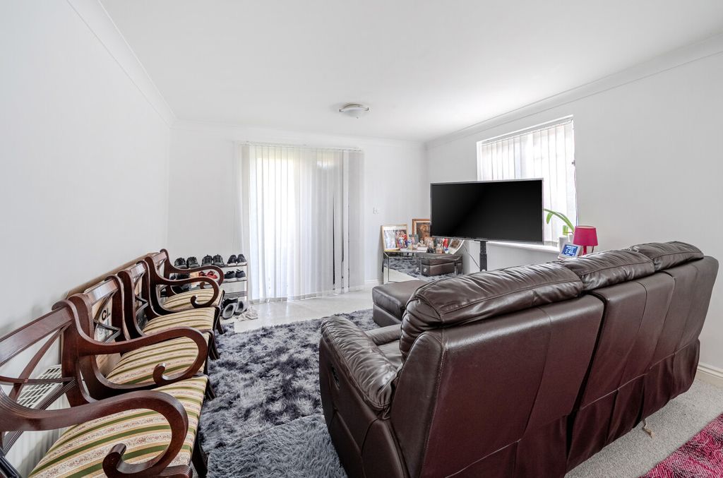 Property photo 2 of 12 1429182-21-69B191...