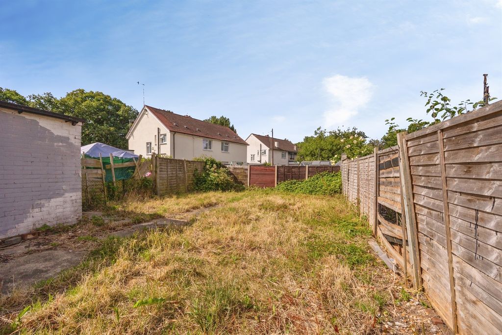 Property photo 3 of 16
