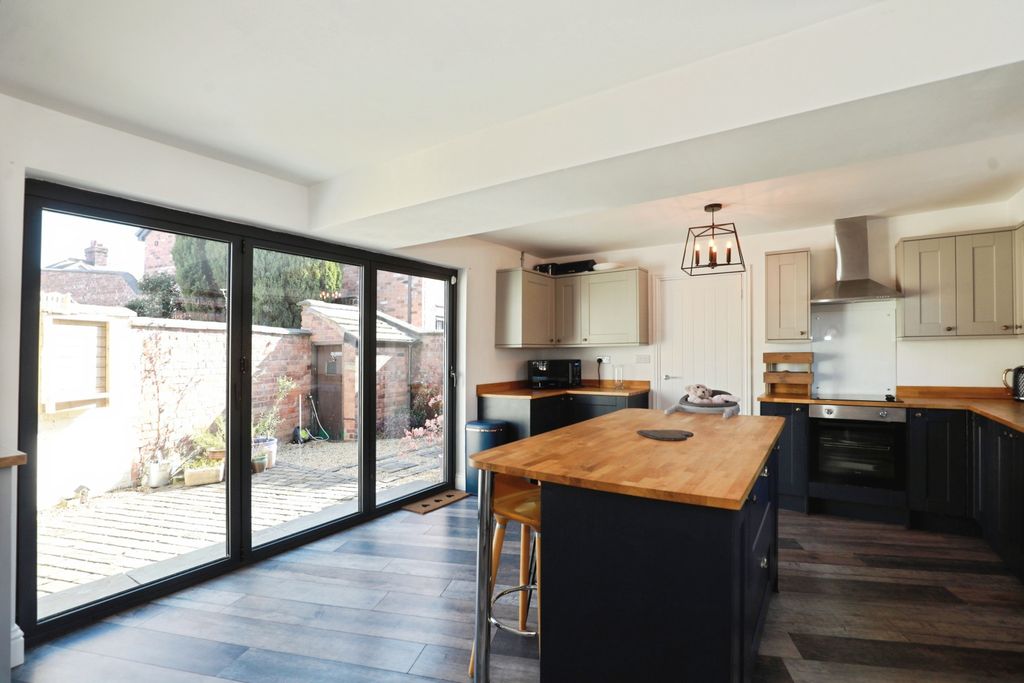 Property photo 2 of 20 Living Kitchen Diner