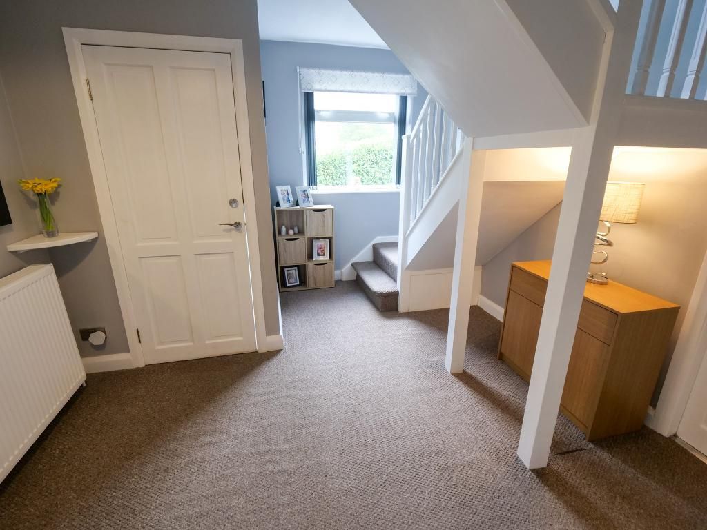 Property photo 2 of 20 Hallway