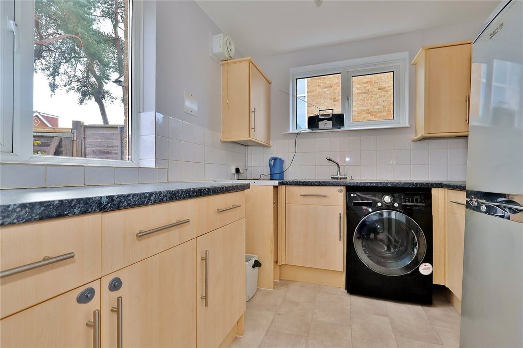 Property photo 3 of 15 Picture No. 01