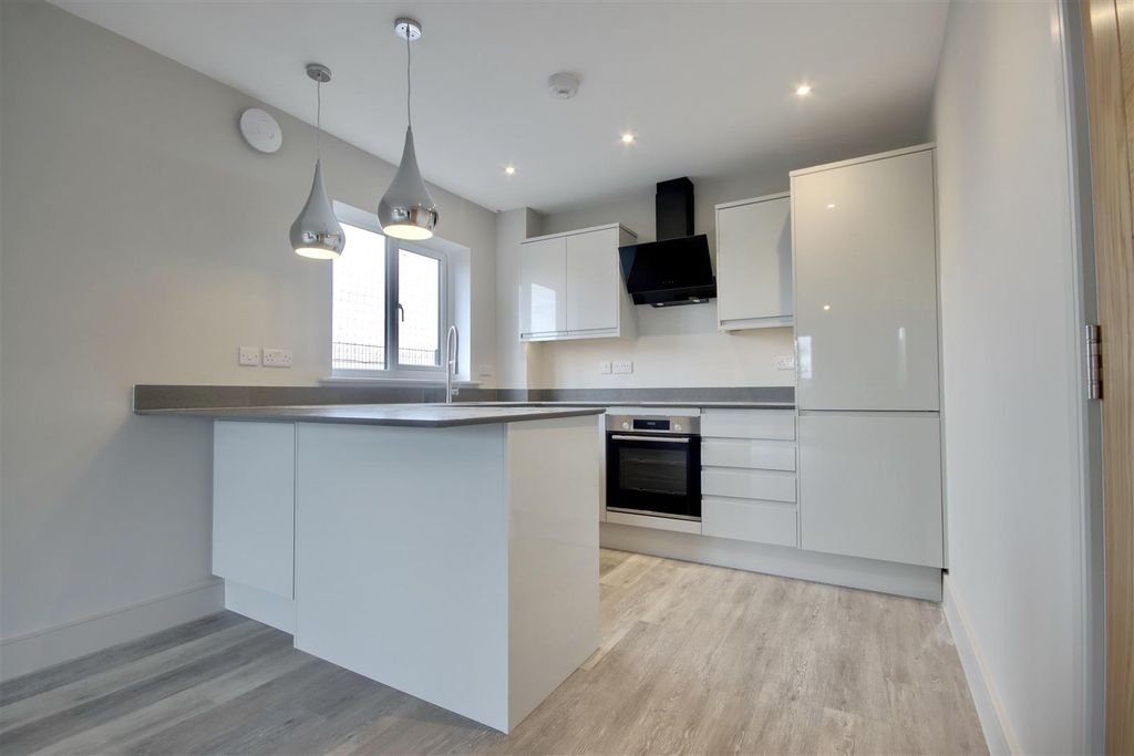 Property photo 2 of 9 Ac8DC21D-50Db-4A68-8Ec5-C2C41CD0Ec43_1_201_A.Jpeg