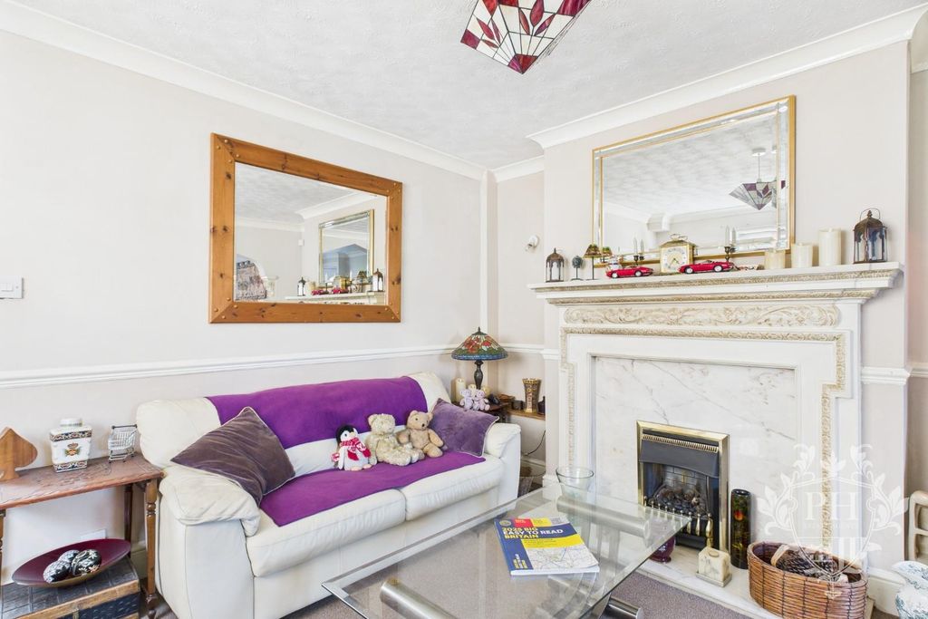 Property photo 3 of 10 Cam02002G0-Pr0199-Still006 (1).Jpg