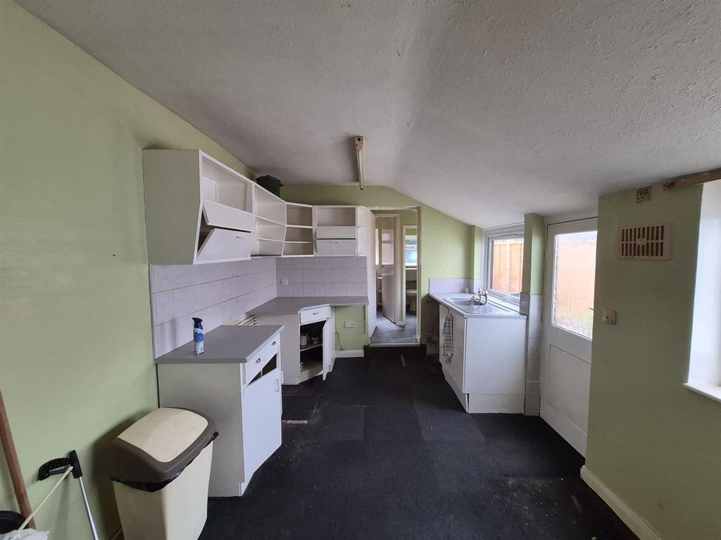 Property photo 3 of 6 20251117_140640.Jpg