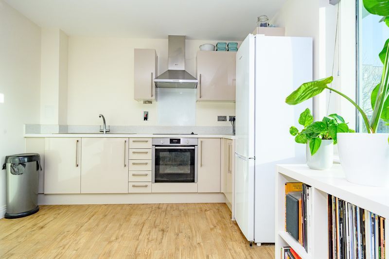 Property photo 3 of 14 Kitchen