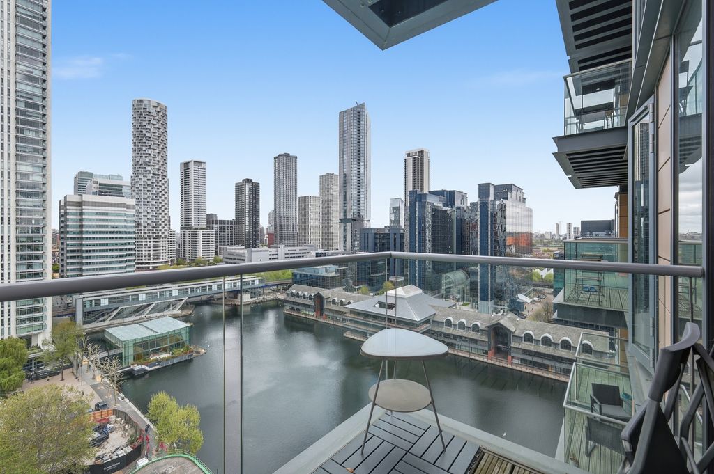 Property photo 2 of 19 Photo 30