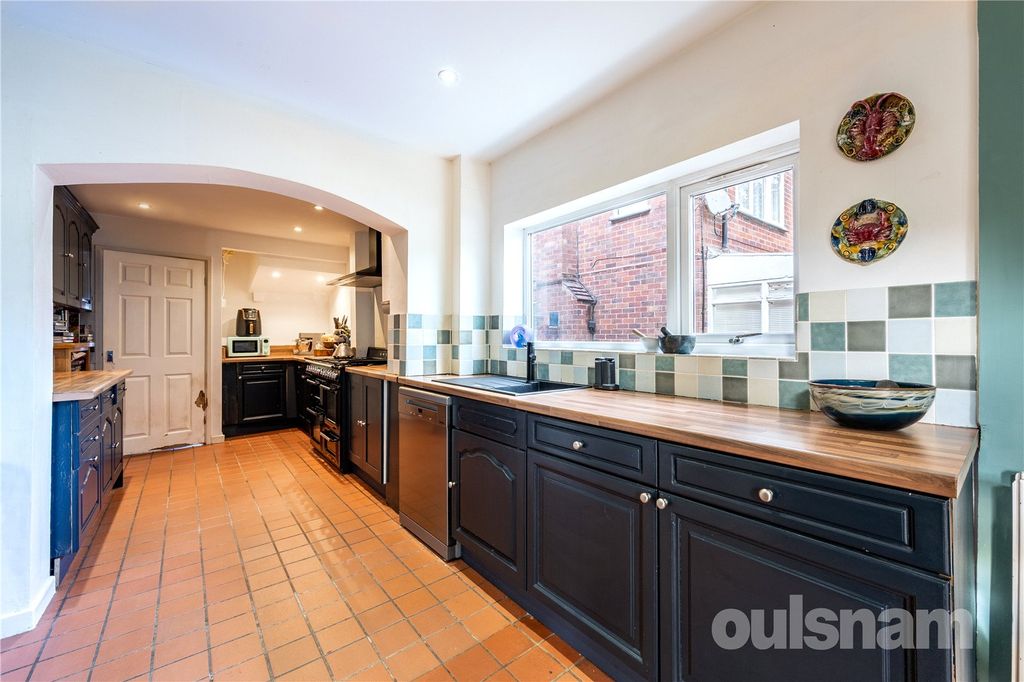 Property photo 2 of 39 Picture No. 22