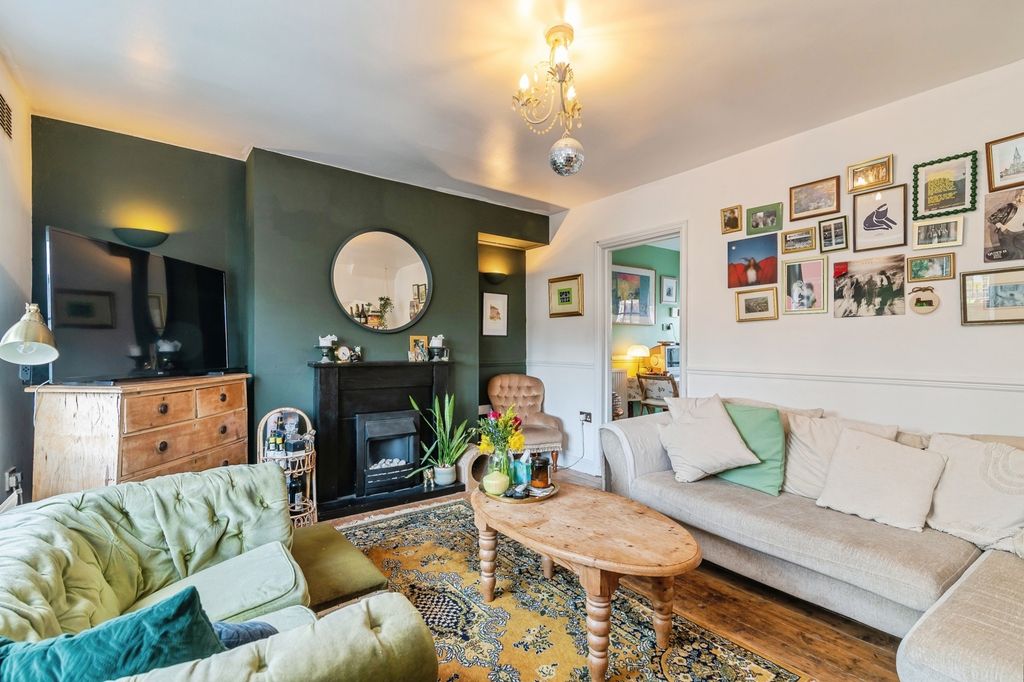 Property photo 2 of 18 Pbox-Img.Jpg