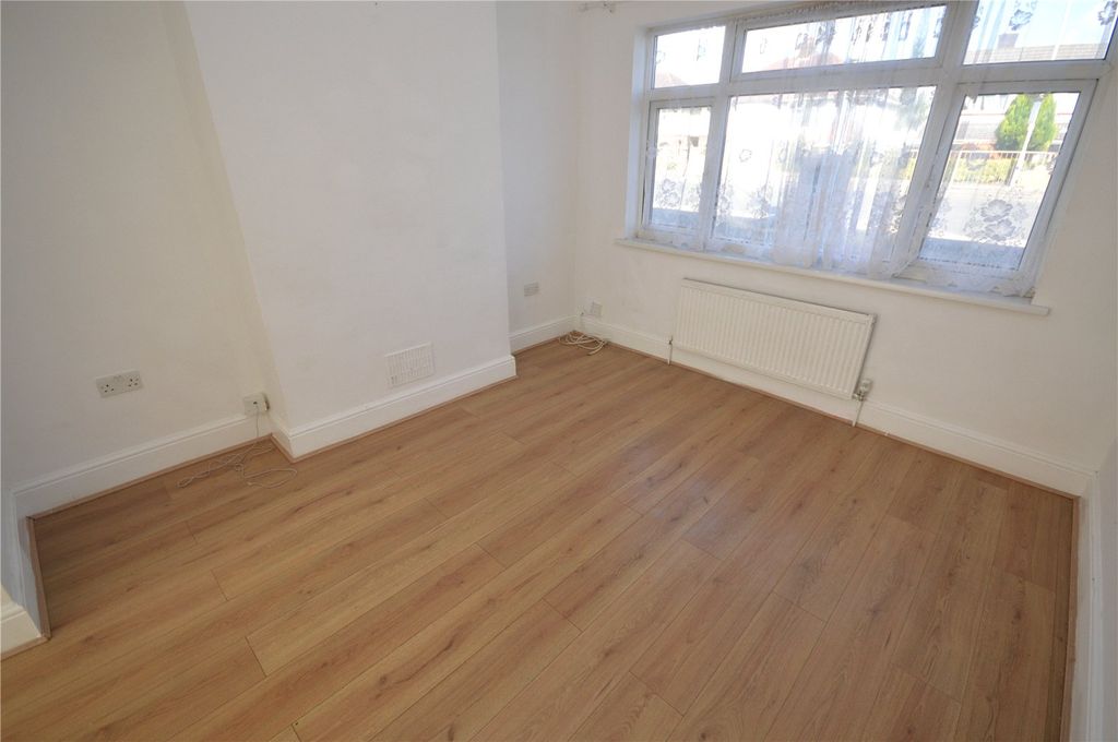 Property photo 3 of 10 Picture No. 07
