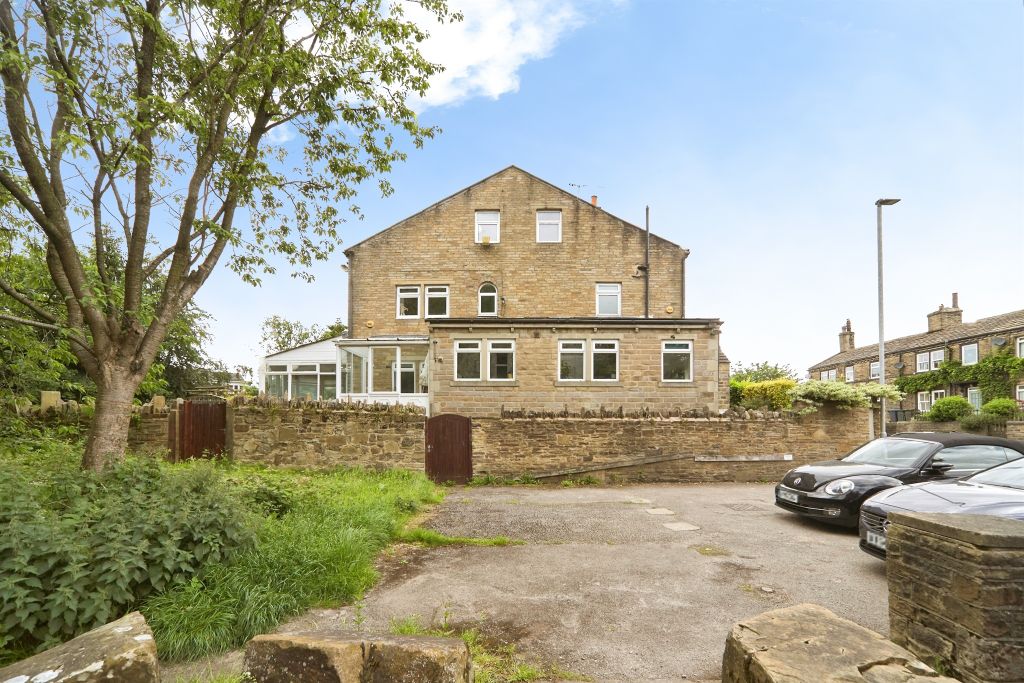 Property photo 1 of 20