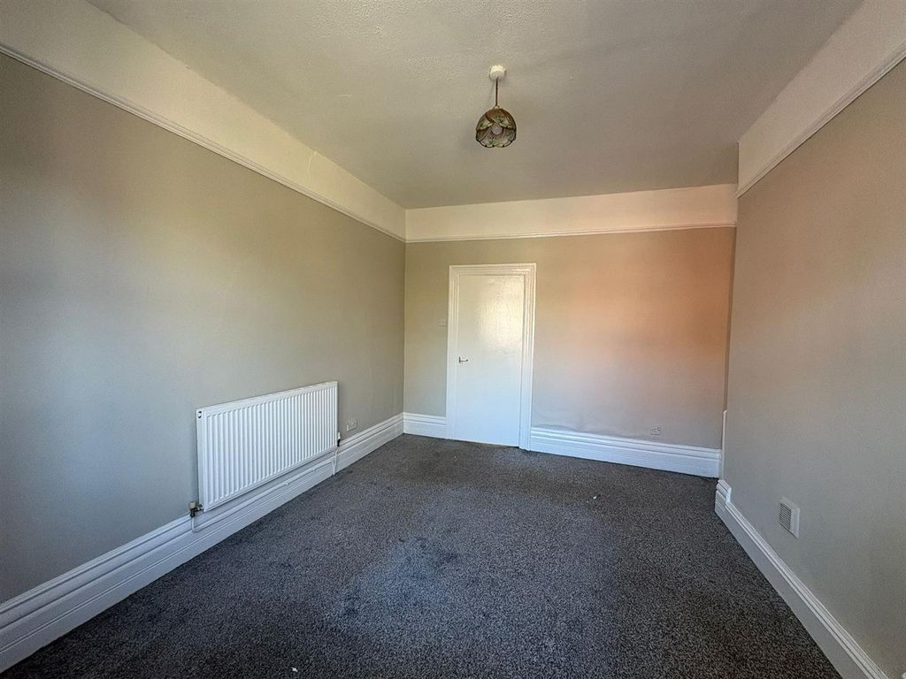 Additional image 4 of 1 bed flat to rentWest View, Mold CH7