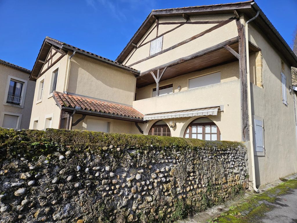 Property photo 3 of 25