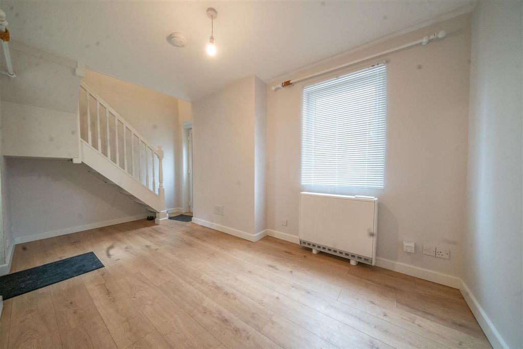 Property photo 2 of 8 Dsc01709.Jpg