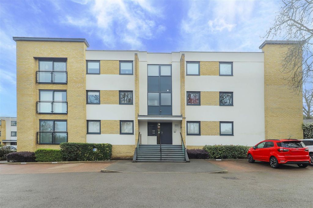 Property photo 1 of 9 Front