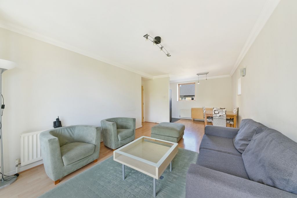 Property photo 2 of 7 Living Area