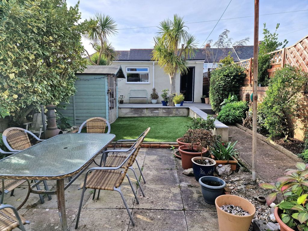 Property photo 2 of 24